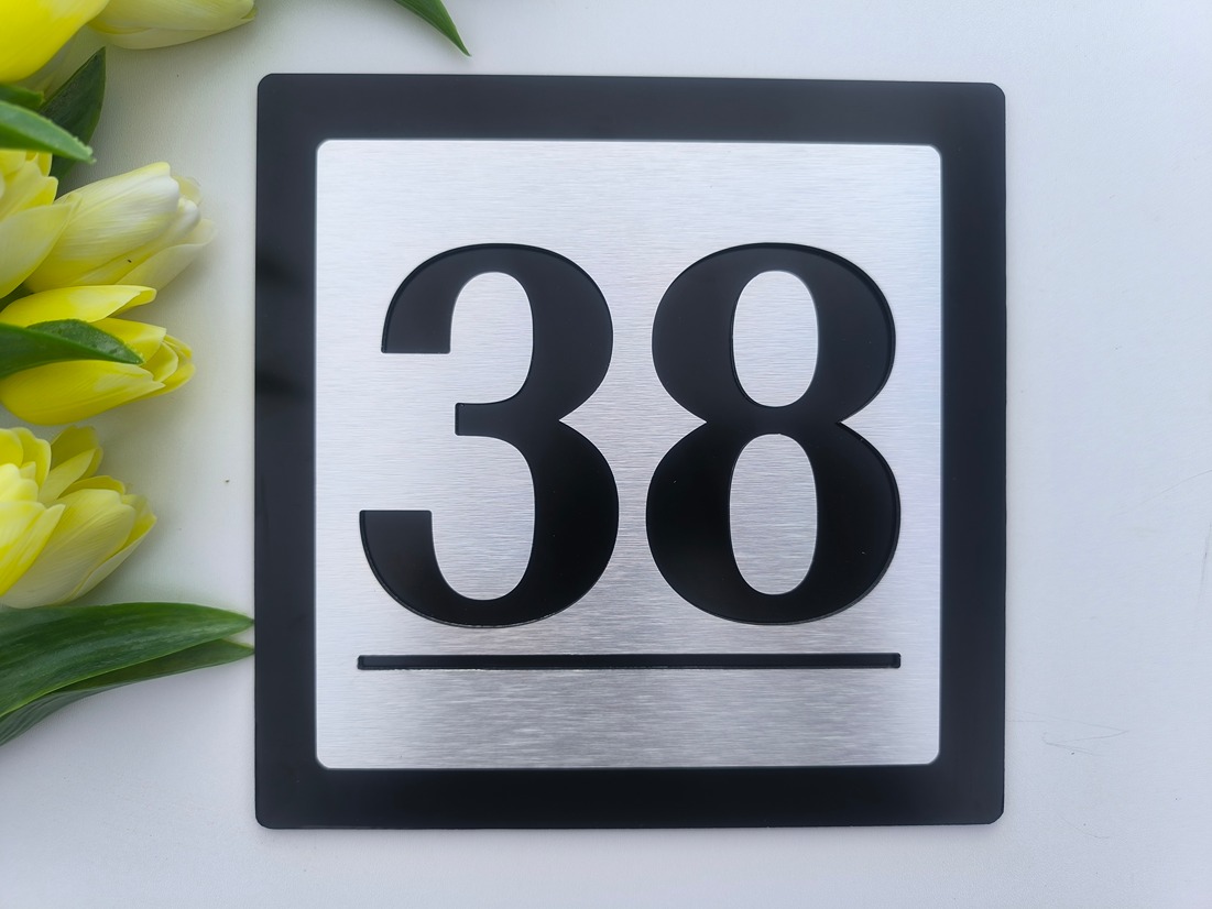 Číslo na dom: Mesačný svit