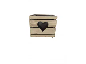Drevený kvetináč so srdcom kocka