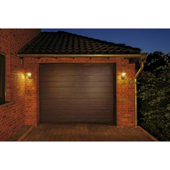 Svietidlo LED nástenné ORDI WL 232905 9W 500lm 3000K 120° 230V IP44