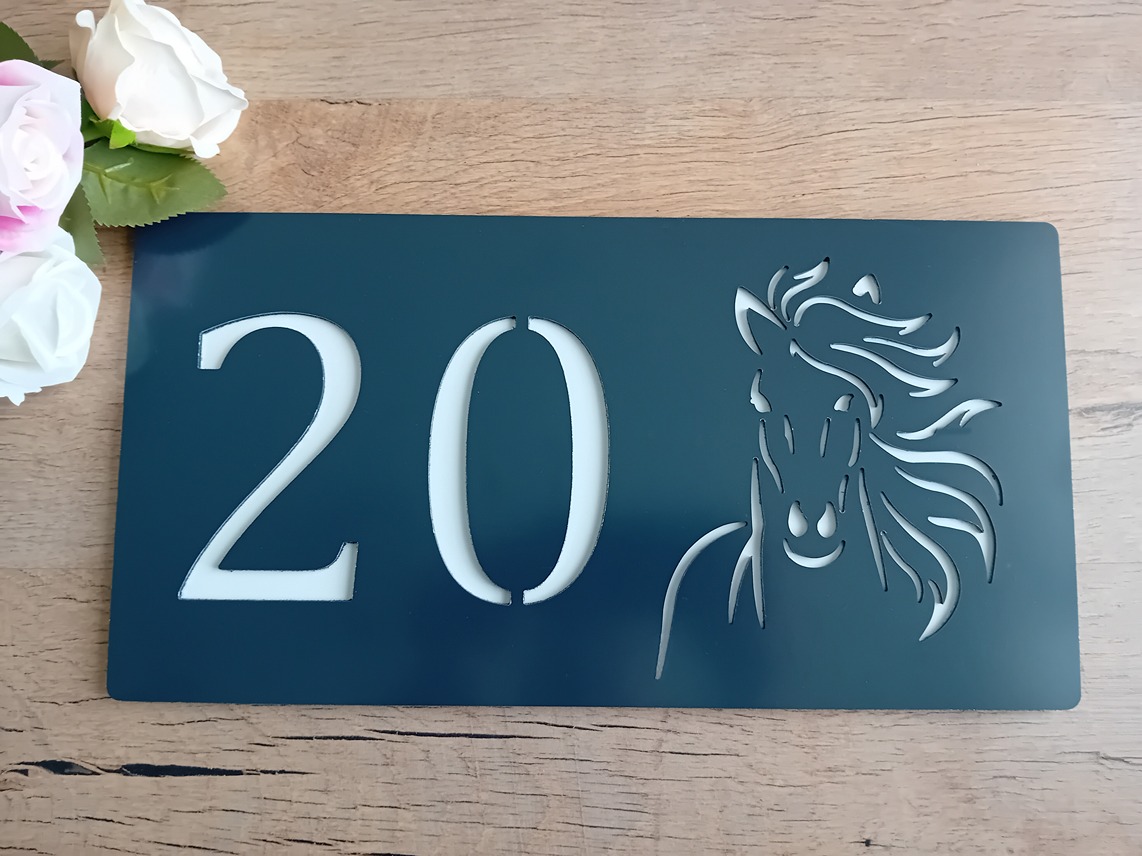 Číslo na dom: Horse
