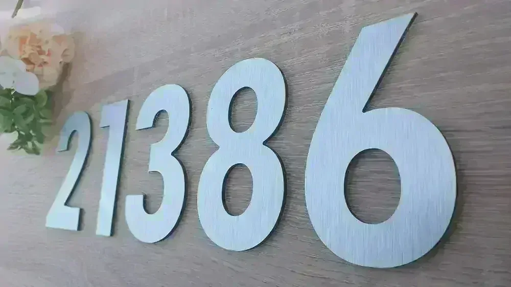 Číslo na dom: Century