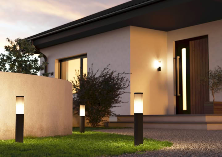 Svietidlo nástenné SALLE 901033 max. 1x15W E27-LED 230V IP54  čierna