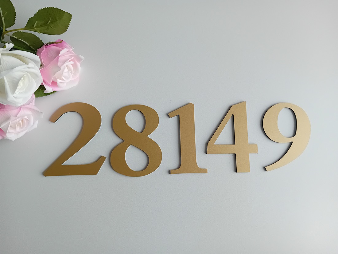 Číslo na dom: Symphony