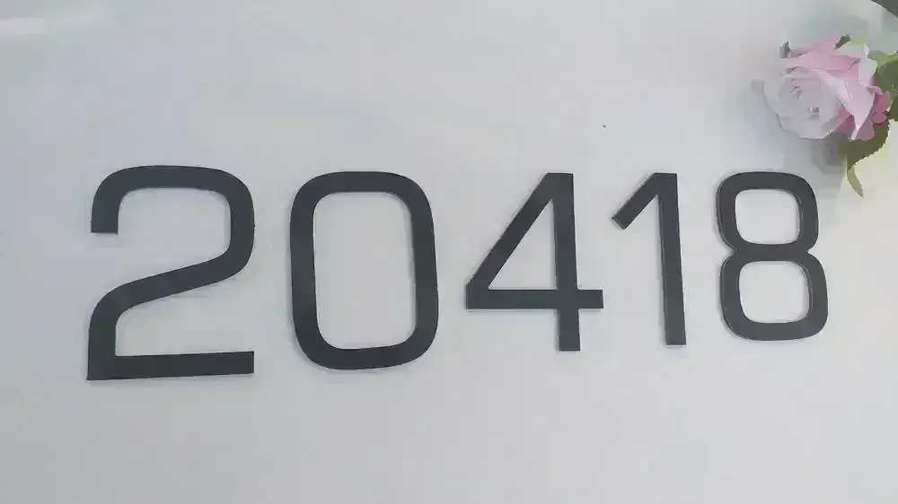 Číslo na dom: Techno