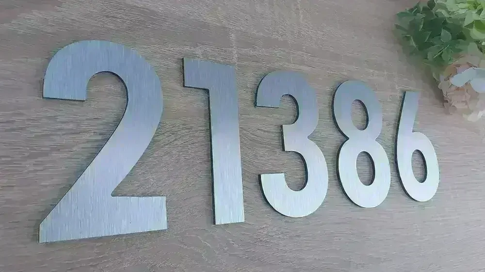 Číslo na dom: Century