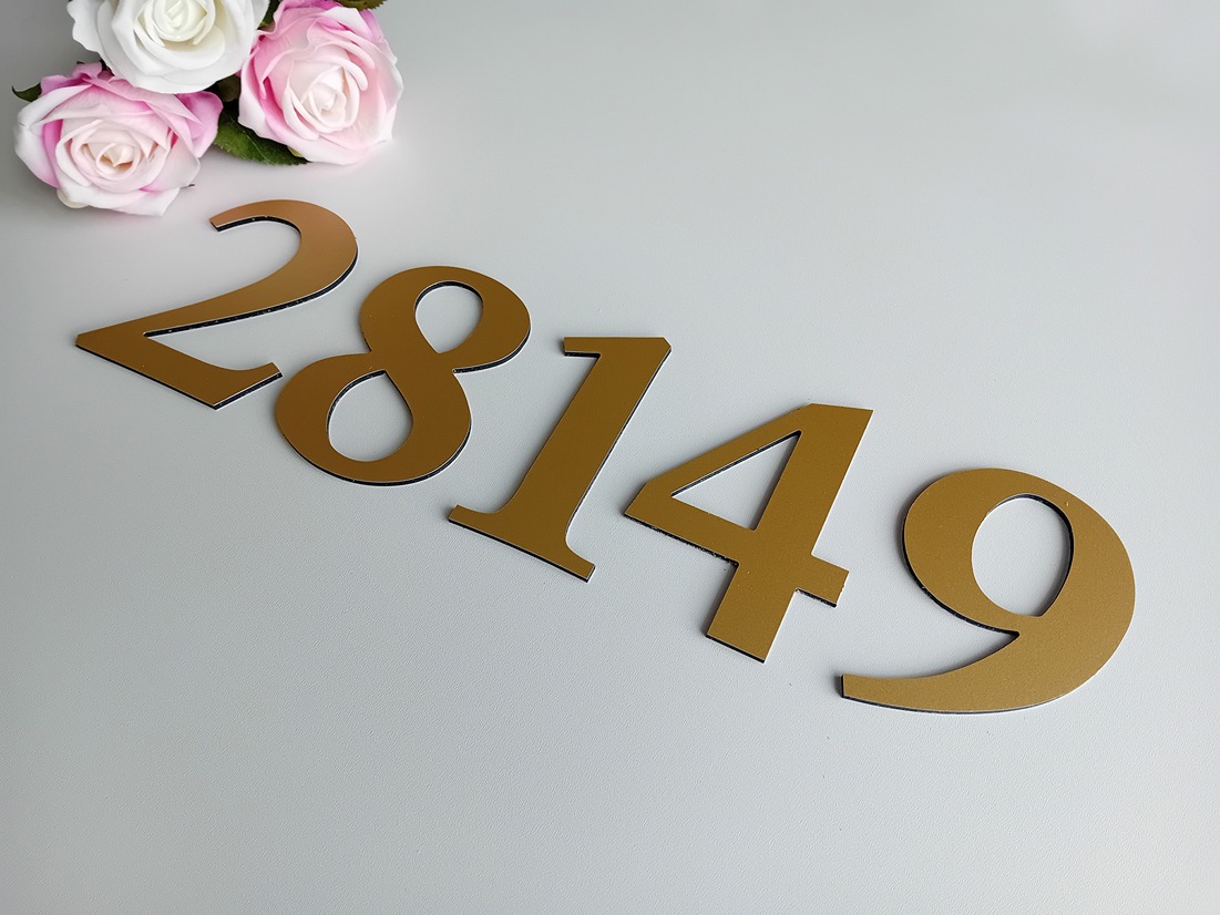 Číslo na dom: Symphony