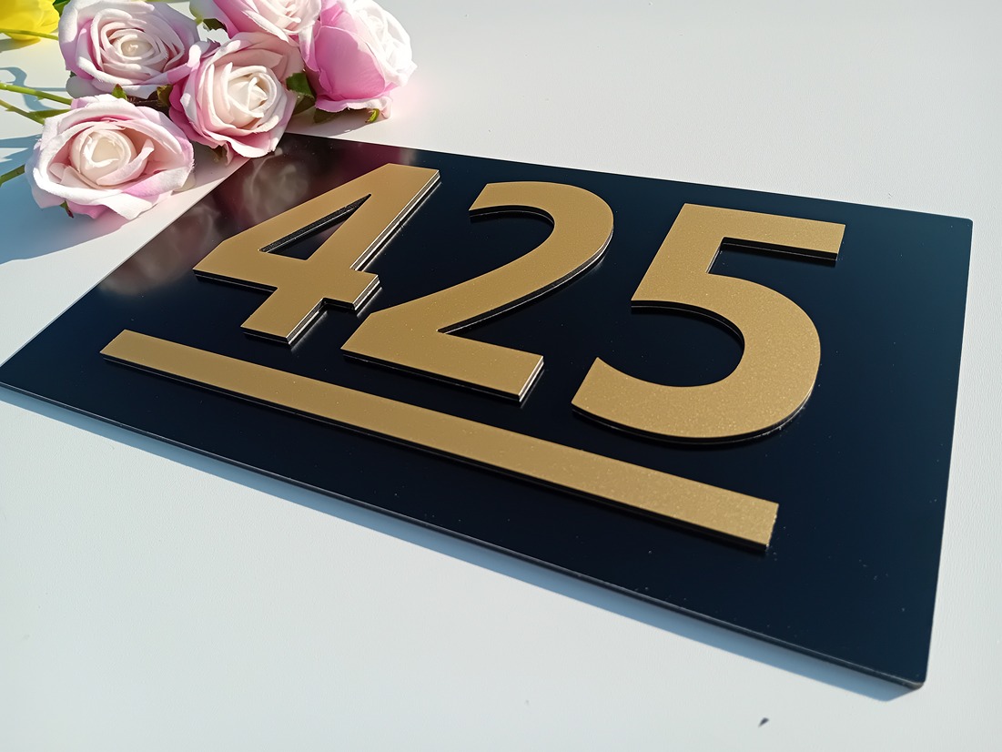 Číslo na dom: Milano