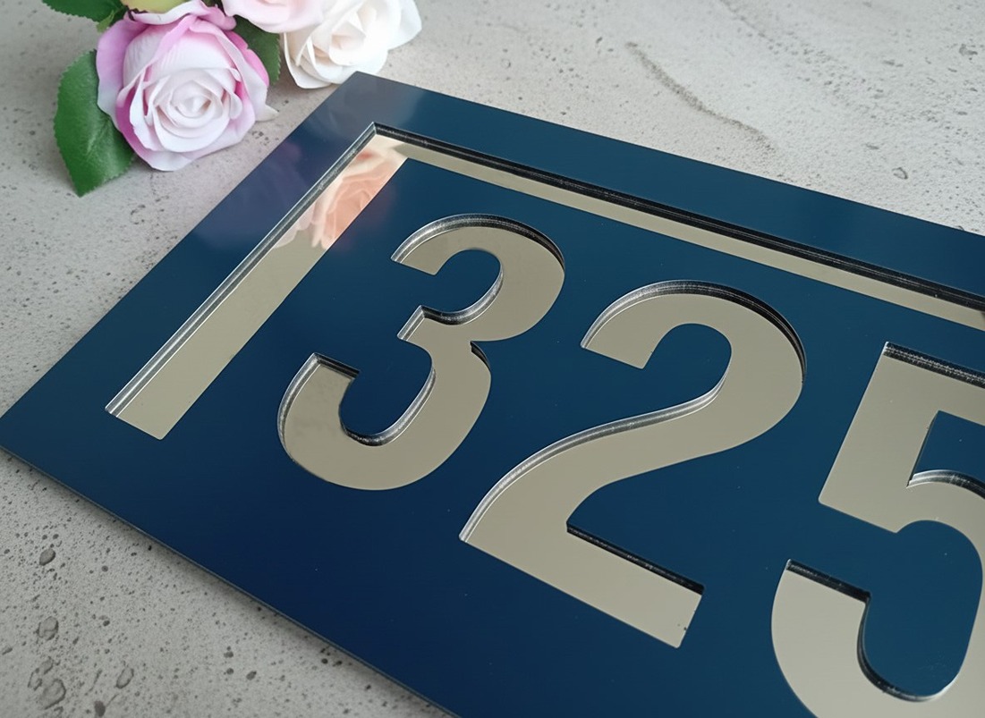 Číslo na dom: Capital