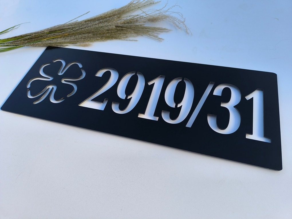 Číslo na dom: Šťastný dom