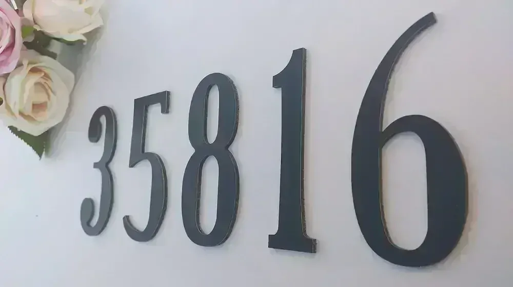 Číslo na dom: Western