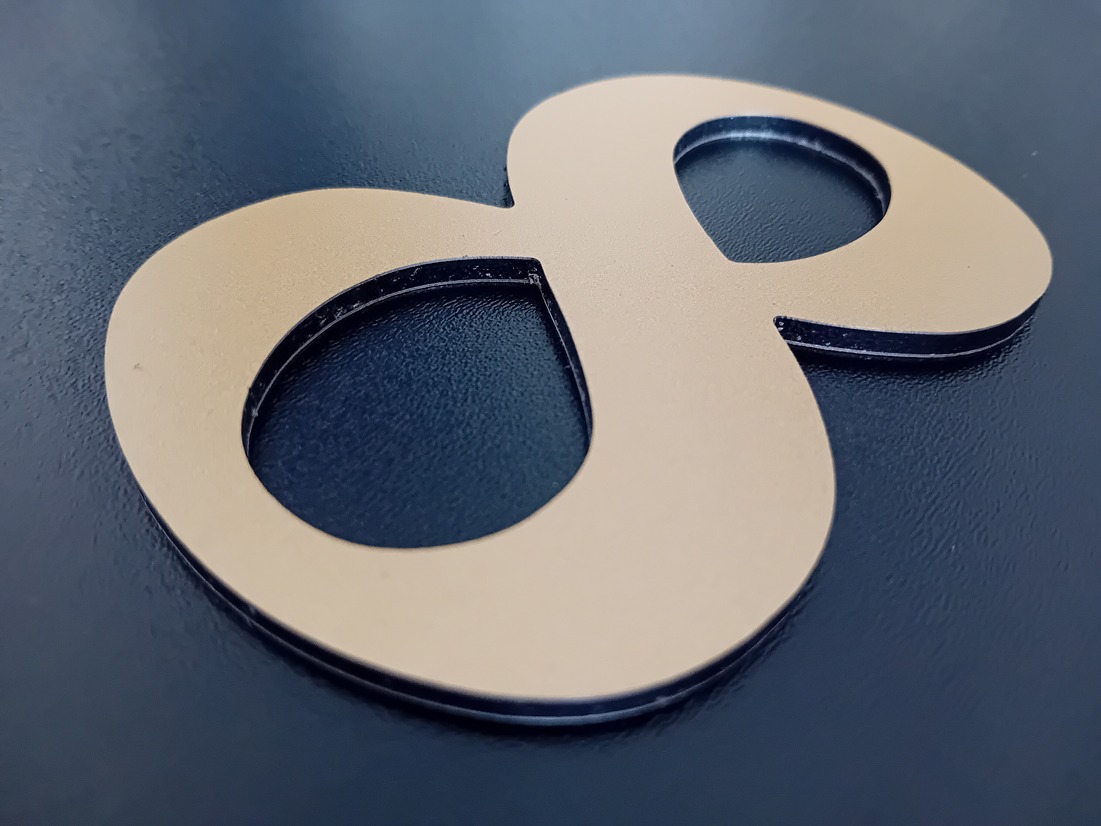 Číslo na dom: Symphony